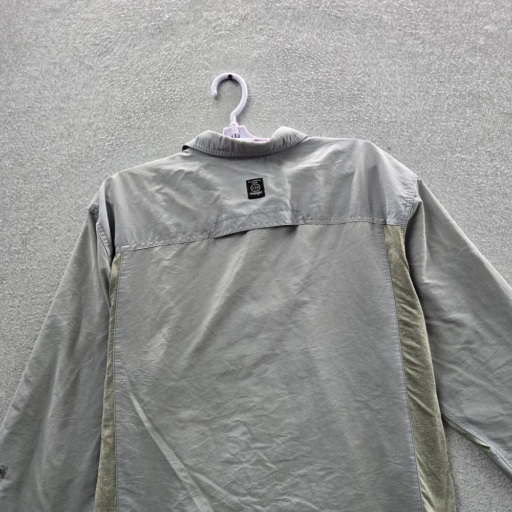 Wrangler Men Button Up Shirt XLT Gray Nylon Polyester ATG Activewear Outdoor